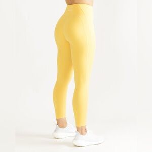 Alphalete Pulse Surge Leggings in Citrus